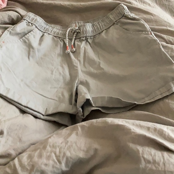 Shorts - Picture 1 of 2